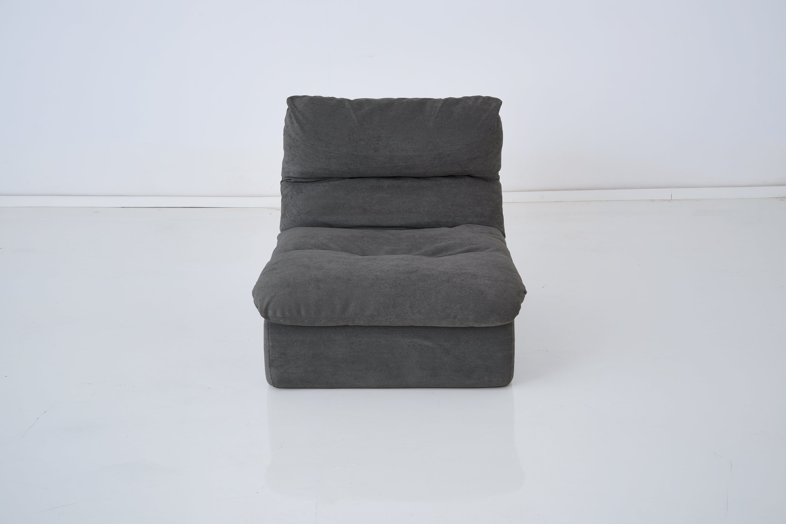 VS-001 — Cloud Lounge Chair