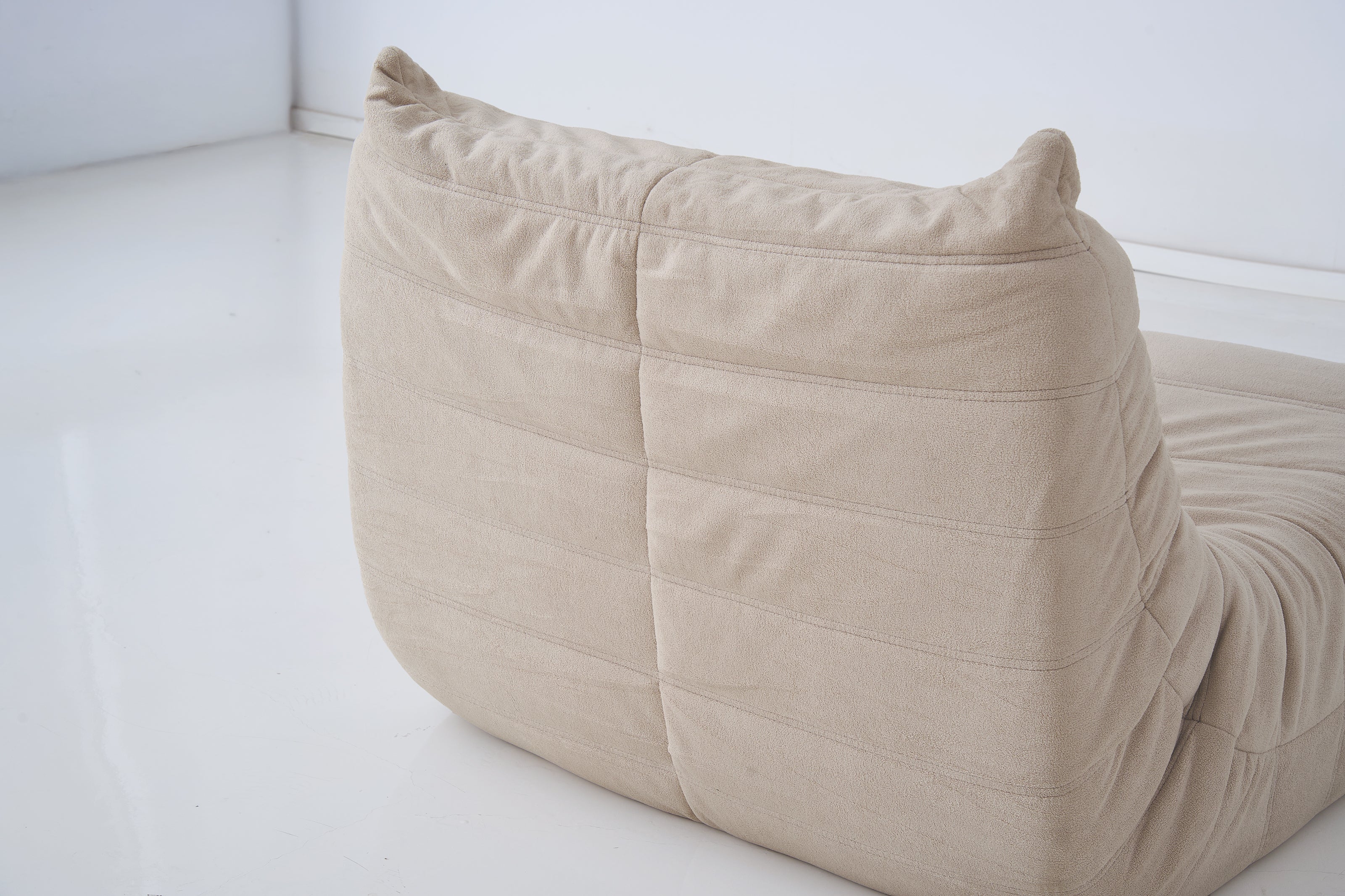 VS-005 — Muse Lounge Chair