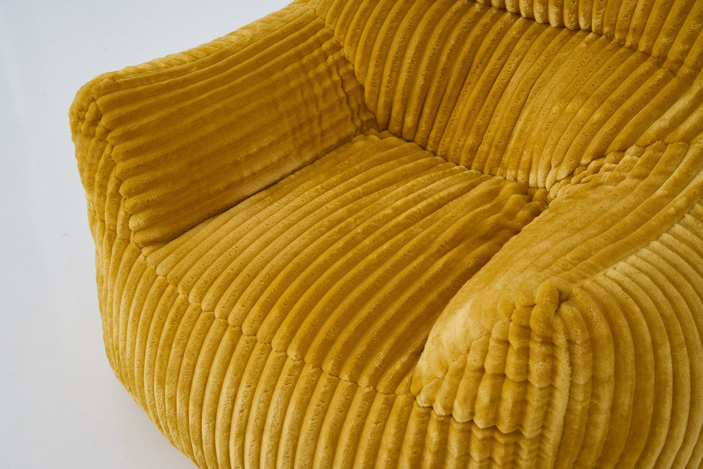 VS-007-Cocoon Lounge Chair